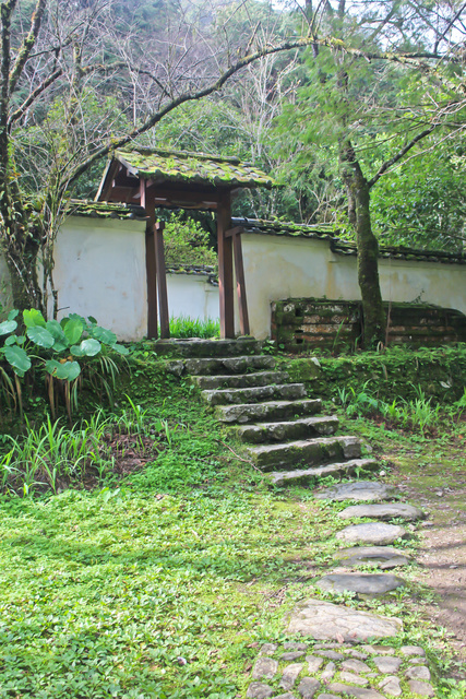 跟著 Mikey 一家去旅行 - 【 大同 】明池國家森林遊樂區 - 靜石園