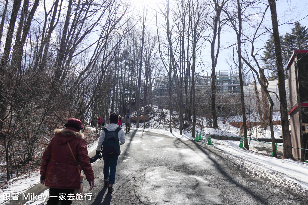 跟著 Mikey 一家去旅行 - 【 長野 】星野溫泉、村民食堂、石之教堂、高原教堂 - Part I