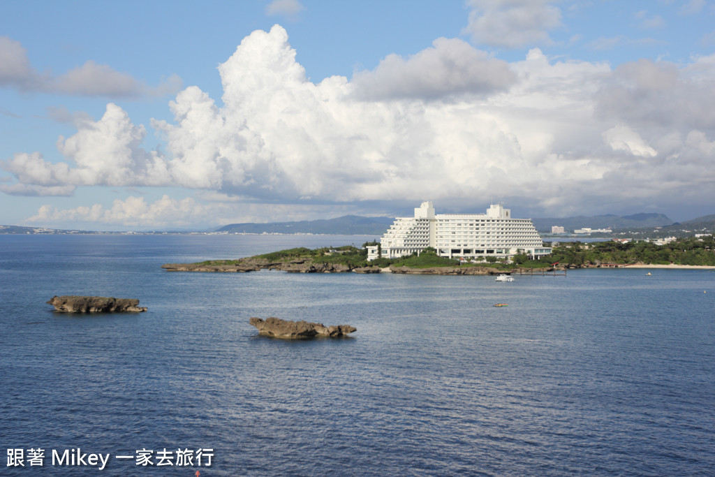 跟著 Mikey 一家去旅行 - 【 沖繩 】萬座毛