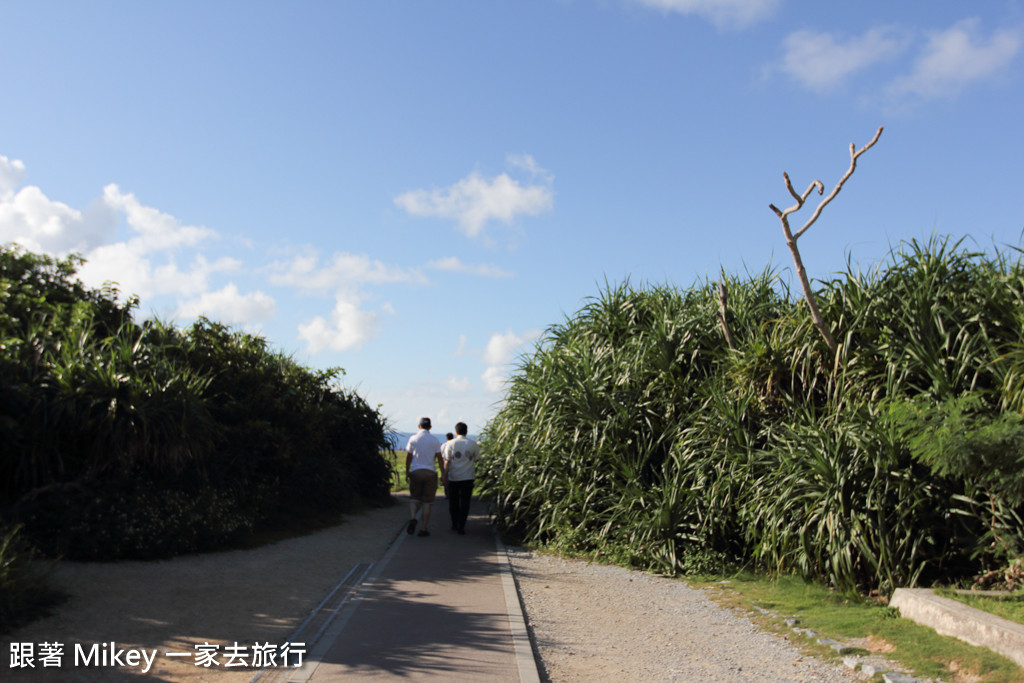 跟著 Mikey 一家去旅行 - 【 沖繩 】萬座毛