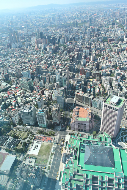 跟著 Mikey 一家去旅行 - 【 台北 】Taipei 101 - 89F