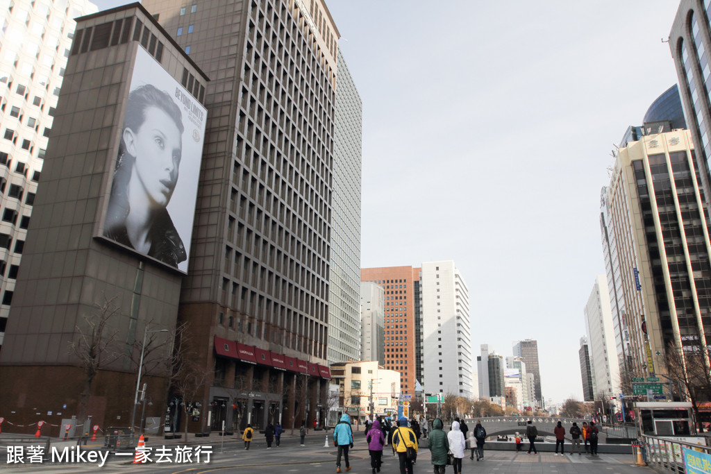 跟著 Mikey 一家去旅行 - 【 首爾 】清溪川廣場 + 青瓦台