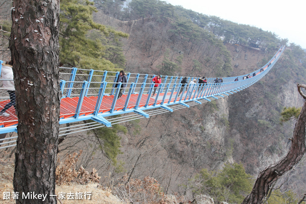 跟著 Mikey 一家去旅行 - 【 原州 】原州⼩⾦⼭吊橋