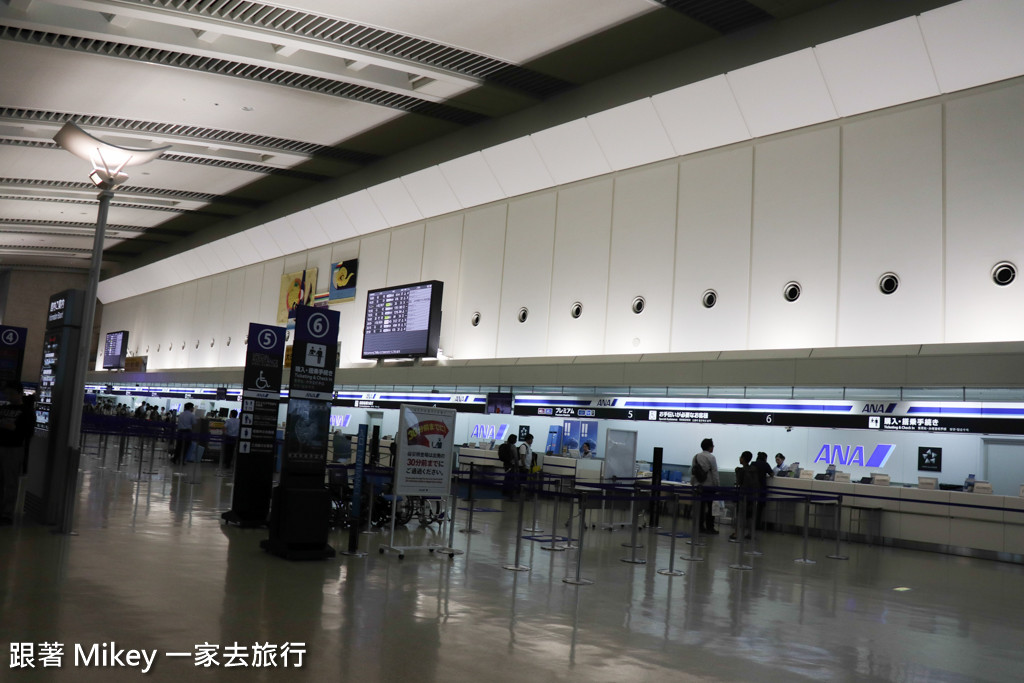 跟著 Mikey 一家去旅行 - 【 沖繩 】Naha International Airport