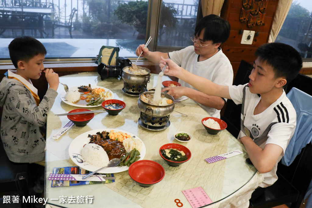 跟著 Mikey 一家去旅行 - 【 仁愛 】維多利亞山莊