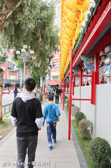 跟著 Mikey 一家去旅行 - 【 萬華 】龍山寺、台南碗粿