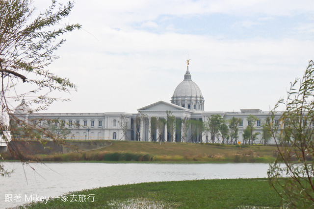 跟著 Mikey 一家去旅行 - 【 仁德 】台南都會公園 - 奇美博物館