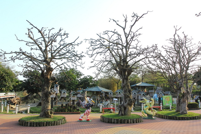 跟著 Mikey 一家去旅行 - 【 學甲 】頑皮世界野生動物園