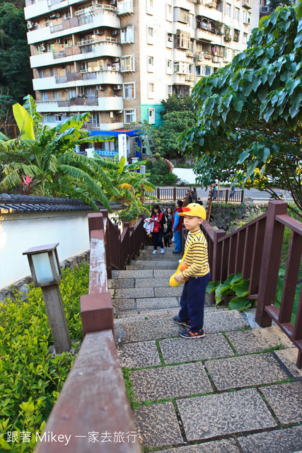 跟著 Mikey 一家去旅行 - 【 北投 】北投公園