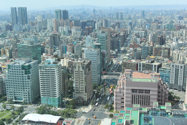 跟著 Mikey 一家去旅行 - 【 台北 】Taipei 101 - 35F