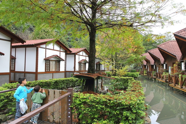 跟著 Mikey 一家去旅行 - 【 埔里 】台一生態休閒農場