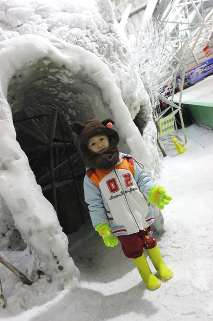 跟著 Mikey 一家去旅行 - 【 新豐 】小叮噹科學遊樂區 - 北海道滑雪場