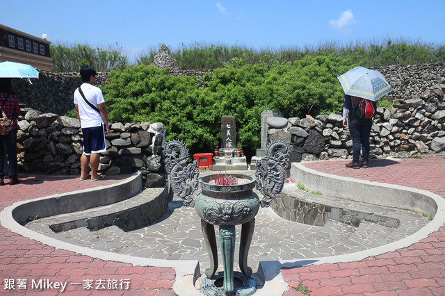 跟著 Mikey 一家去旅行 - 【 七美 】七美人塚