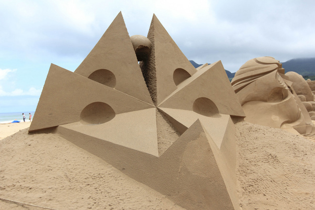 跟著 Mikey 一家去旅行 - 【 福隆 】2014 福隆國際沙雕藝術季 - 沙雕主展作品區