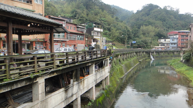 跟著 Mikey 一家去旅行 - 【 平溪 】平溪老街