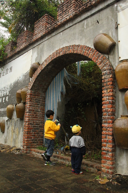 跟著 Mikey 一家去旅行 - 【 集集 】十三目仔窯