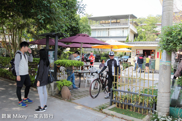 跟著 Mikey 一家去旅行 - 【 八里 】左岸庭園餐屋