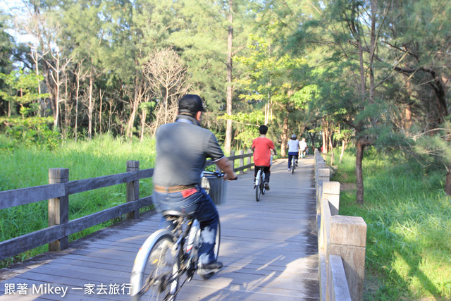 跟著 Mikey 一家去旅行 - 【 台東 】黑森林琵琶湖