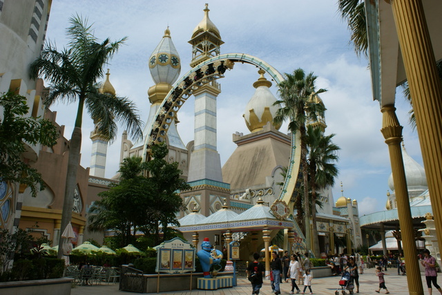 跟著 Mikey 一家去旅行 - 【 關西 】六福村主題遊樂園 - 阿拉伯皇宮 & 中央魔術噴泉