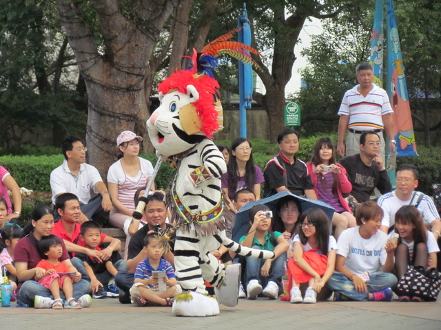 跟著 Mikey 一家去旅行 - 【 關西 】六福村主題遊樂園 - 阿拉伯皇宮 & 中央魔術噴泉