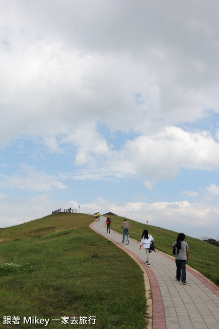 跟著 Mikey 一家去旅行 - 【 八里 】左岸之旅