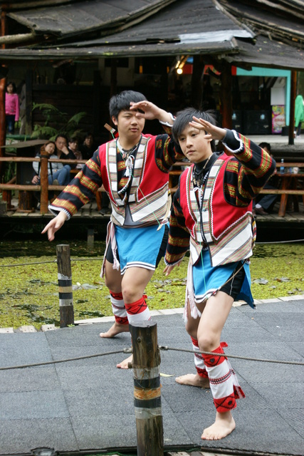 跟著 Mikey 一家去旅行 - 【 烏來 】雲仙樂園