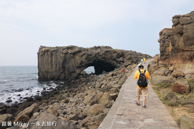 跟著 Mikey 一家去旅行 - 【 馬公 】大菓葉柱狀玄武岩、鯨魚洞