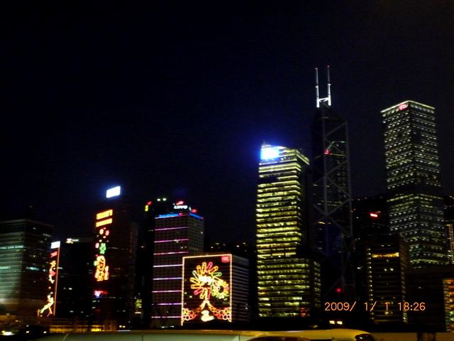 跟著 Mikey 一家去旅行 - 【 香港 】維多利亞港