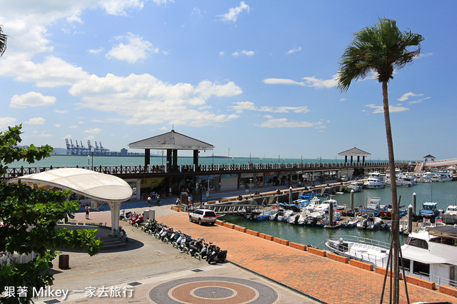 跟著 Mikey 一家去旅行 - 【 淡水 】世界巧克力夢公園 - 書屋、瑪雅館、巧克力廣場