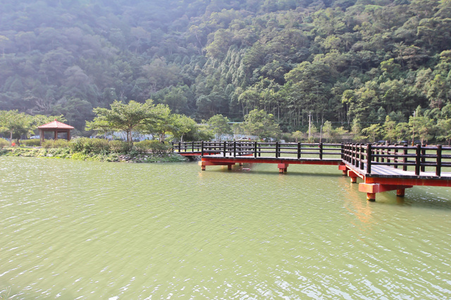 跟著 Mikey 一家去旅行 - 【 員山 】望龍埤 - 下一站幸福拍攝地