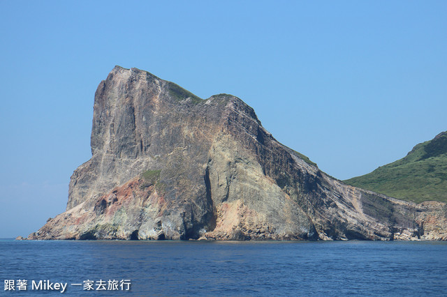 跟著 Mikey 一家去旅行 - 【 宜蘭 】龜山島賞鯨