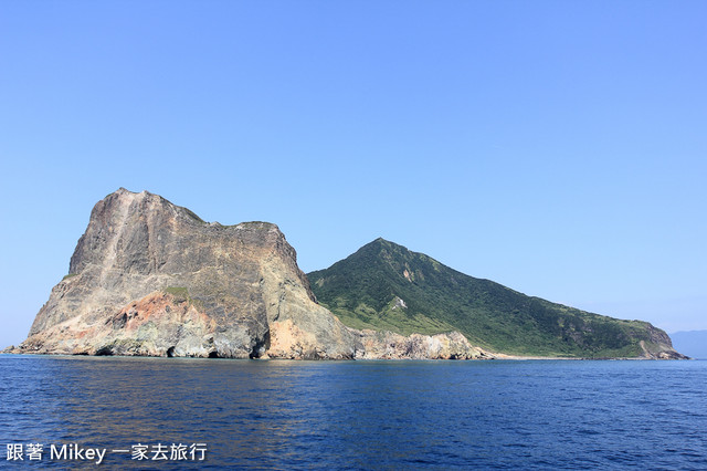 跟著 Mikey 一家去旅行 - 【 宜蘭 】龜山島賞鯨