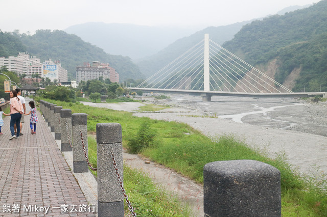 跟著 Mikey 一家去旅行 - 【 卑南 】知本街道