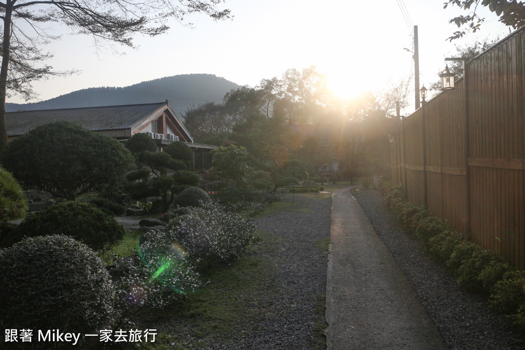 跟著 Mikey 一家去旅行 - 【 埔里 】綠莊飛閣 - 環境篇