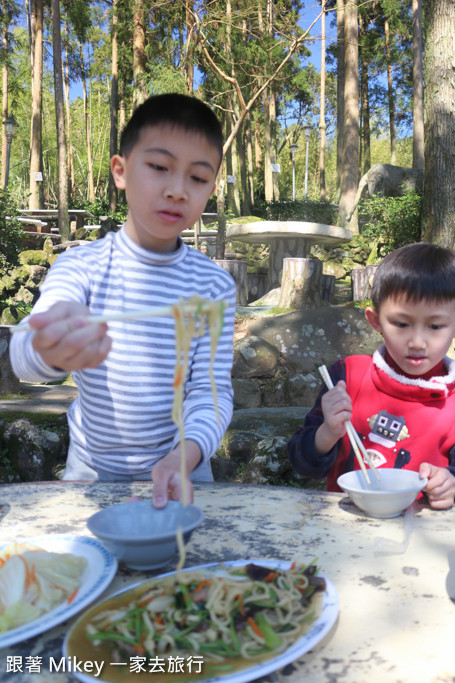 跟著 Mikey 一家去旅行 - 【 台北 】竹湖土雞城