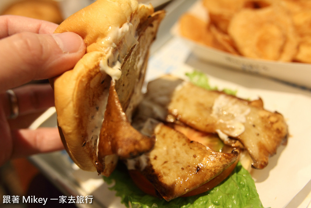 跟著 Mikey 一家去旅行 - 【 台北 】Burger Fix