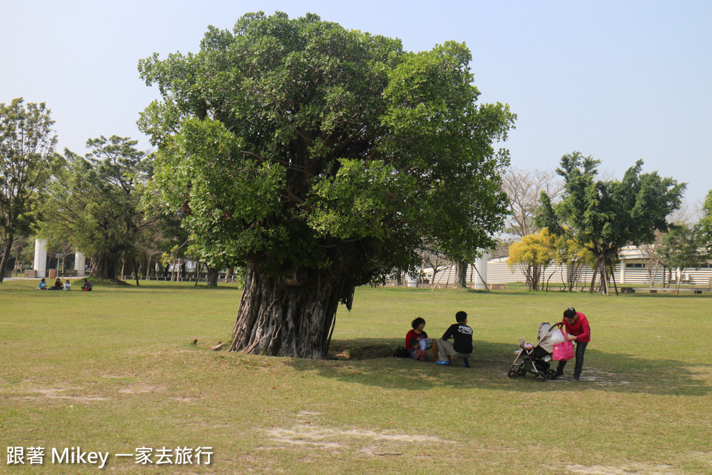 跟著 Mikey 一家去旅行 - 【 仁德 】奇美博物館