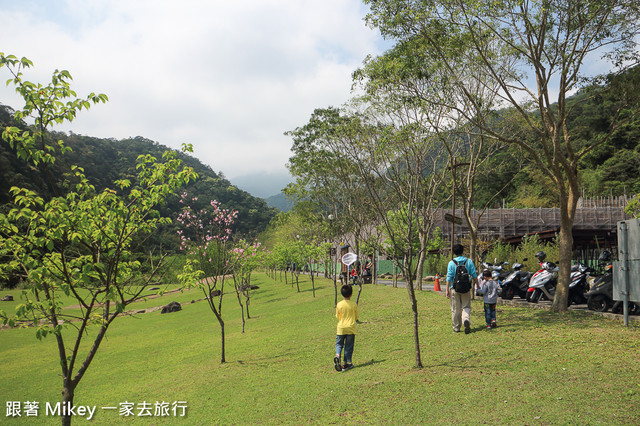 跟著 Mikey 一家去旅行 - 【 礁溪 】五峰旗風景區