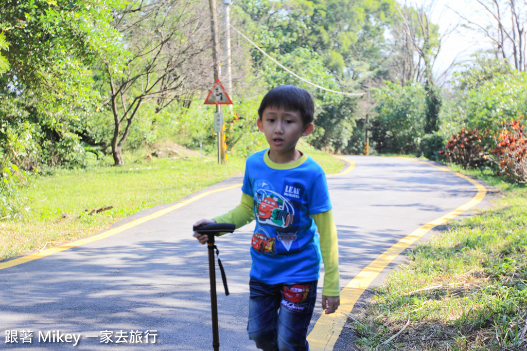 跟著 Mikey 一家去旅行 - 【 三峽 】鳶山