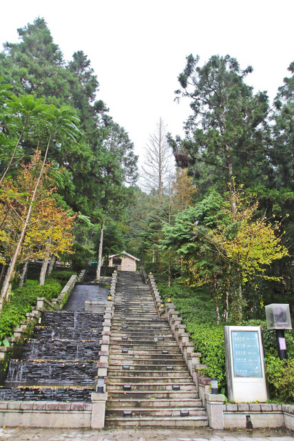 跟著 Mikey 一家去旅行 - 【 大同 】明池山莊 - Day 2