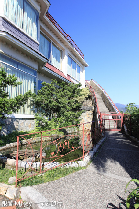 跟著 Mikey 一家去旅行 - 【 員山 】山頂會館景觀餐廳